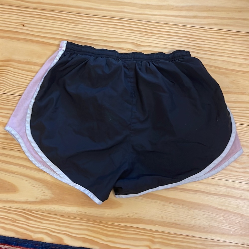 Nike Shorts - Picture 2 of 4
